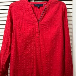Like new Women's Tommy Hilfiger V-neck Blouse